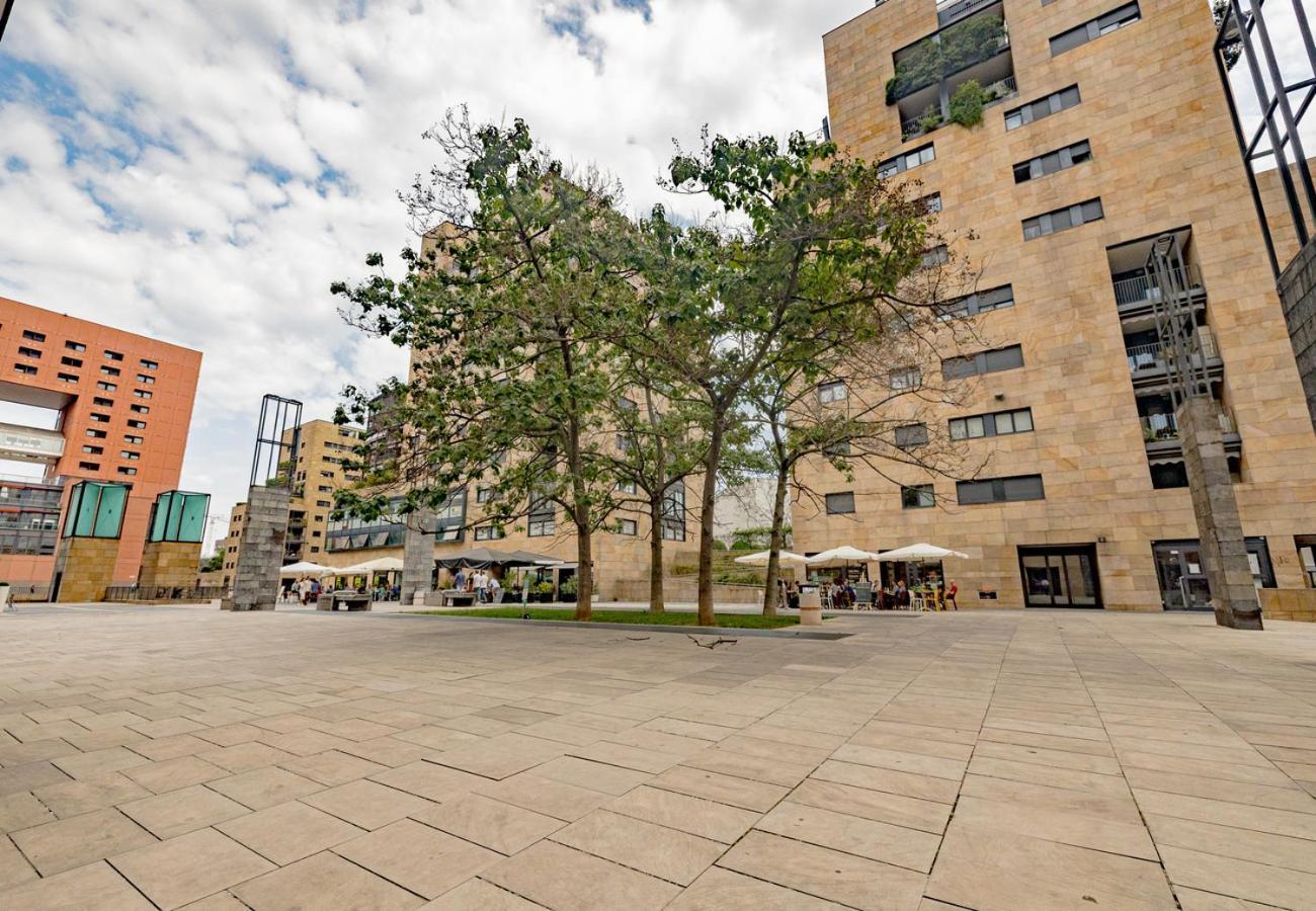Arcimboldi's Terrace & Secure Parking Apartment *